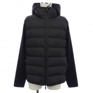 モンクレール MONCLER ダウンジャケット