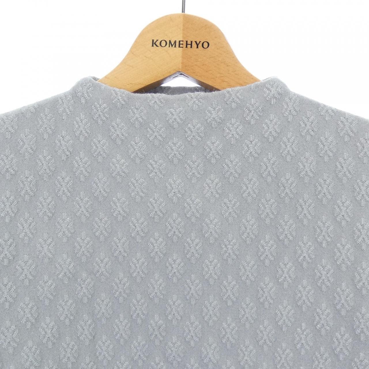 エンポリオアルマーニ EMPORIO ARMANI ニット