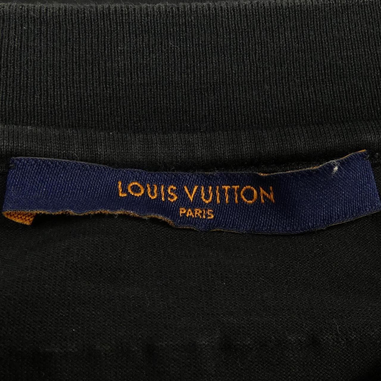 ルイヴィトン LOUIS VUITTON LVデボス HLY64WNPG Tシャツ