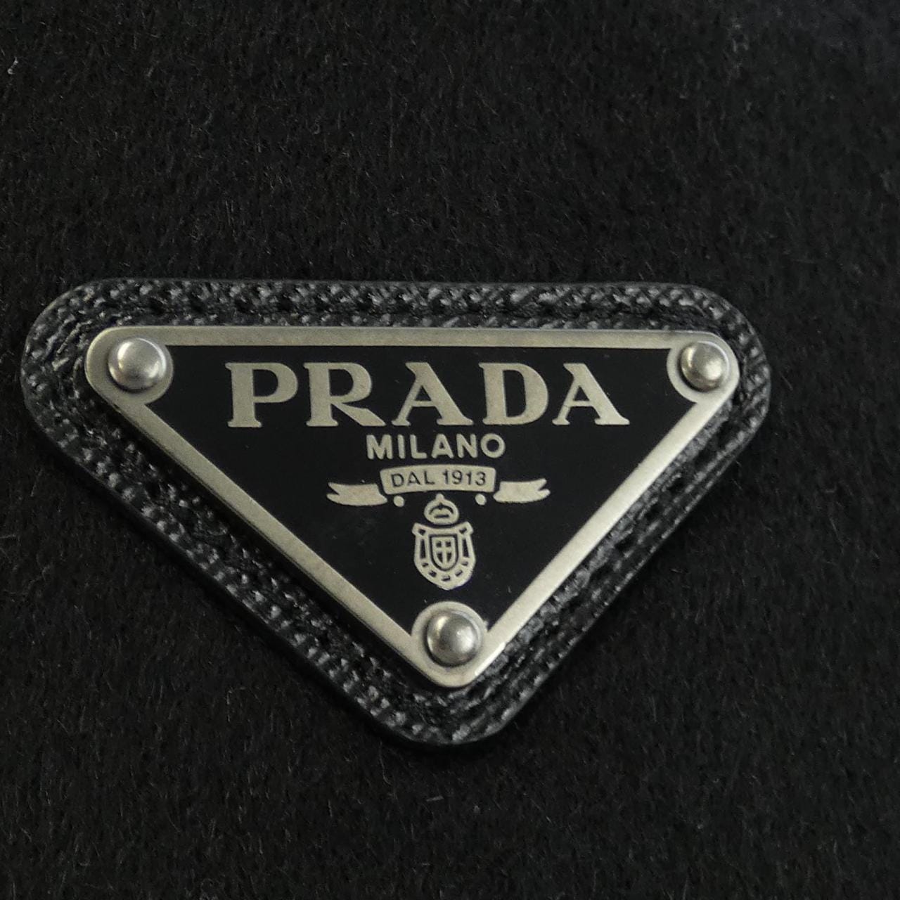 Prada PRADA三角标志P6680 S212 1Y5Z外套