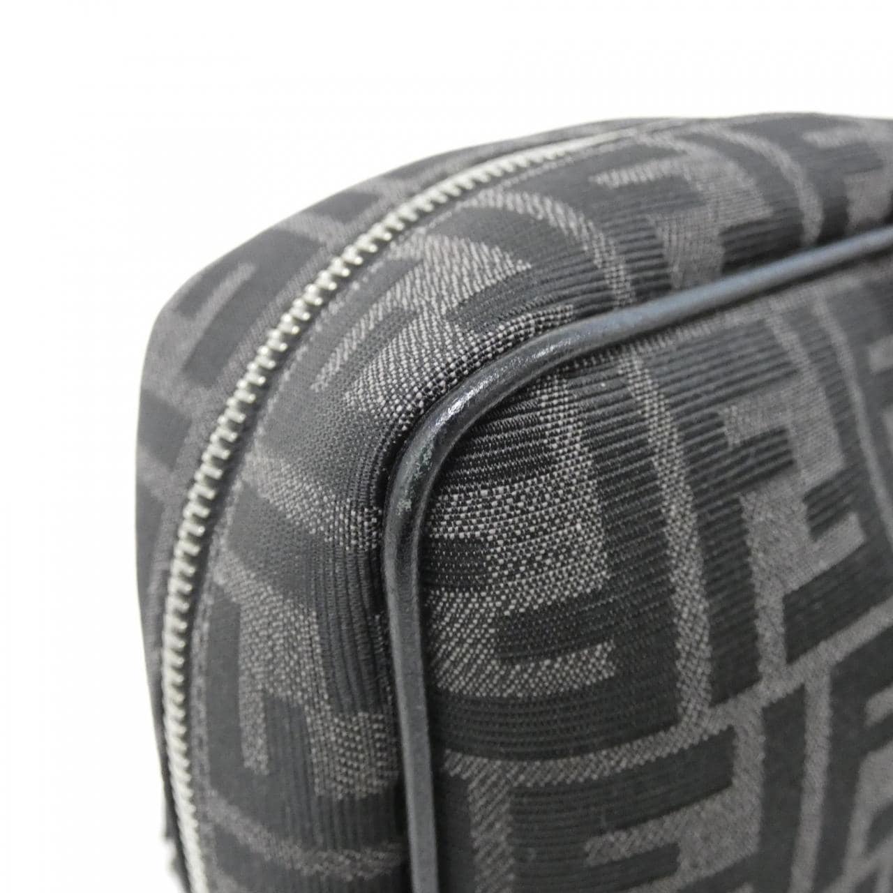 フェンディ 7VZ064 AG0M ショルダーバッグ