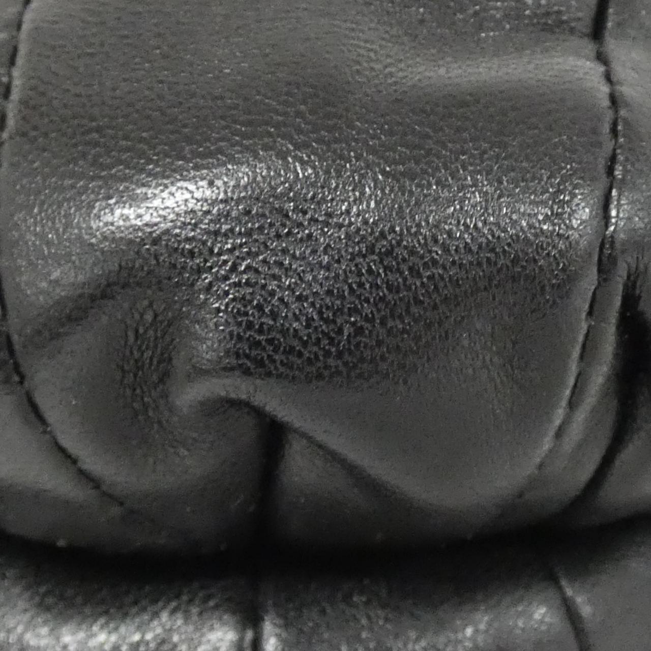 ロエベ ゴヤ パファー プリーツ ミニ A896W56X05 ショルダーバッグ