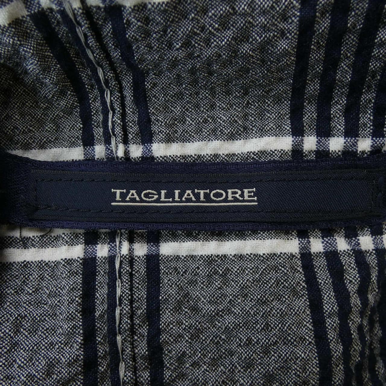 タリアトーレ TAGLIATORE ジャケット