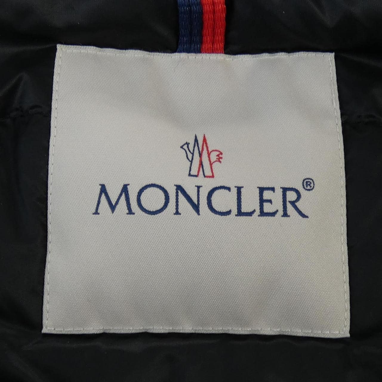 モンクレール MONCLER ダウンジャケット