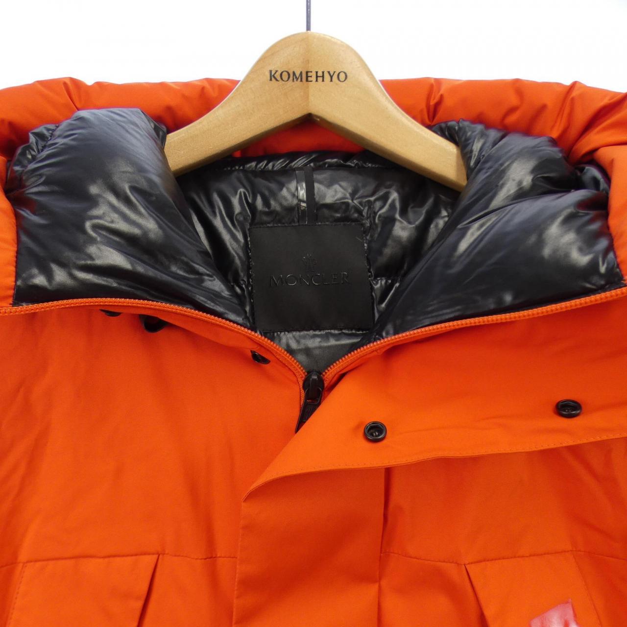モンクレール MONCLER ダウンジャケット