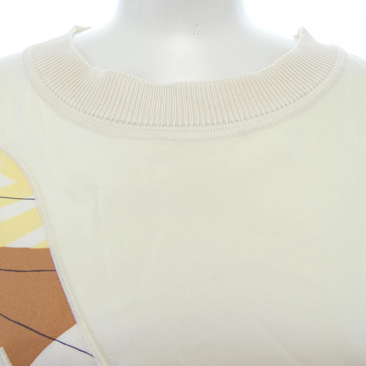エルメス HERMES トップス
