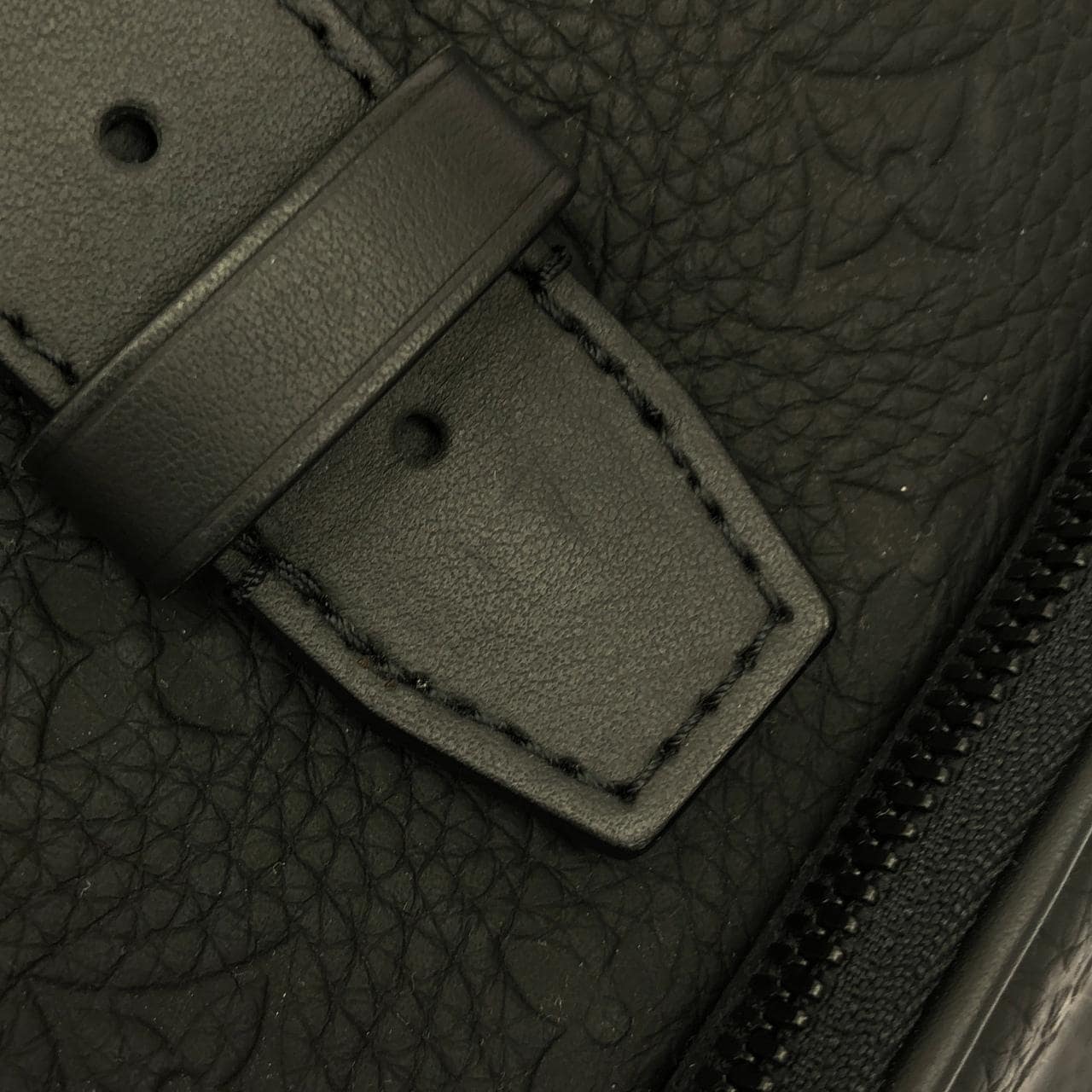 ルイヴィトン トリヨン モノグラム モンスリ バックパック M23127 リュックサック