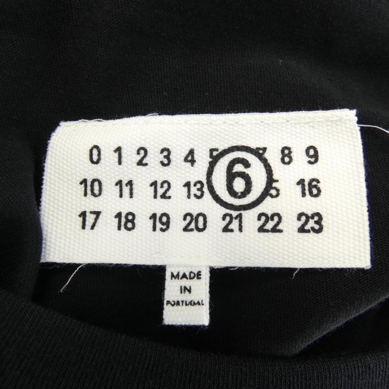 エムエムシックス MM6 SH0GC0046 UNISEX Tシャツ