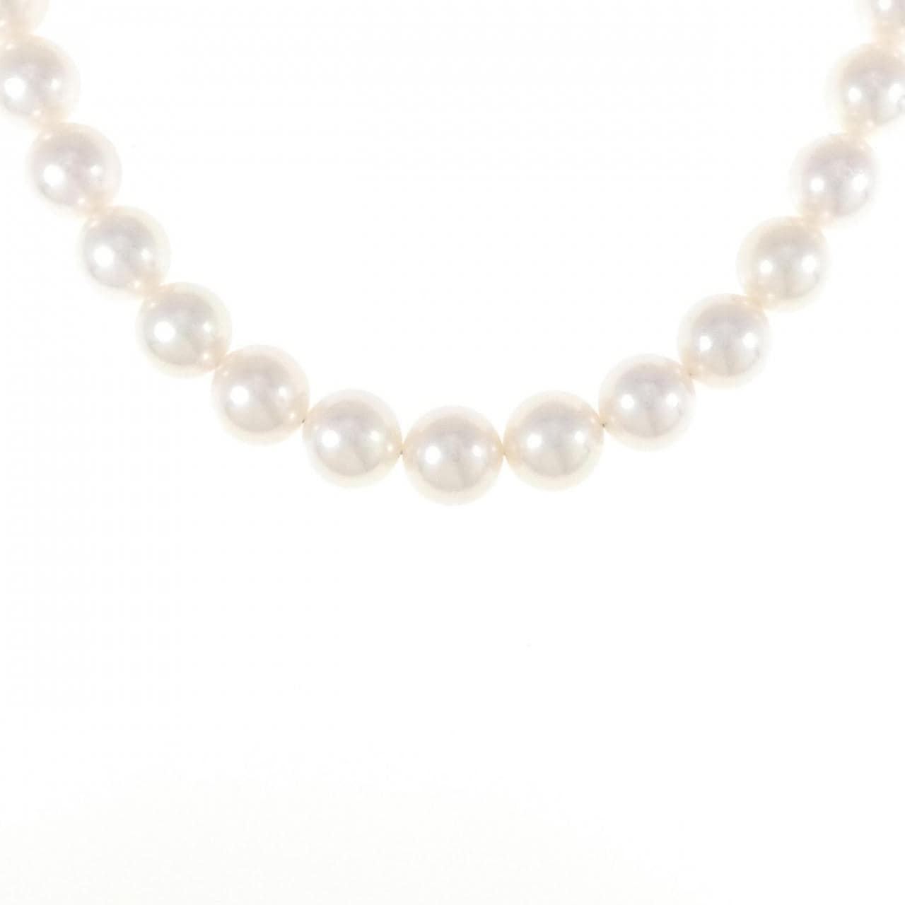 [BRAND NEW] Silver Clasp Akoya Pearl Necklace 8.5-9mm