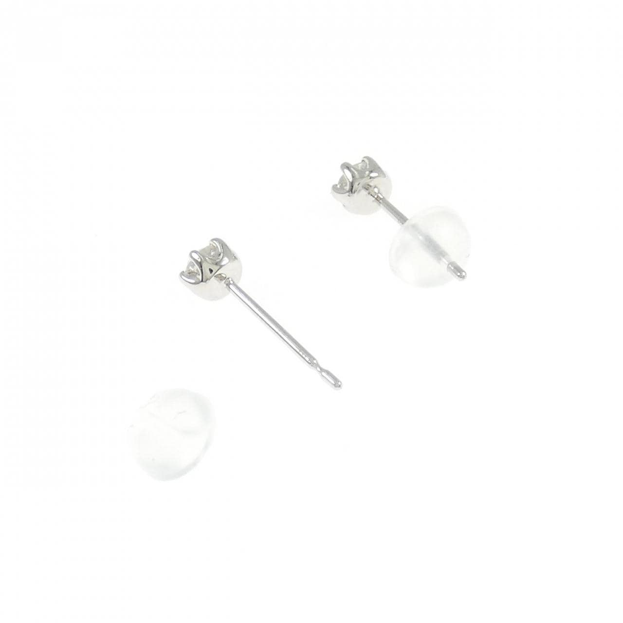 PT900 ソリティア ダイヤモンド ピアス