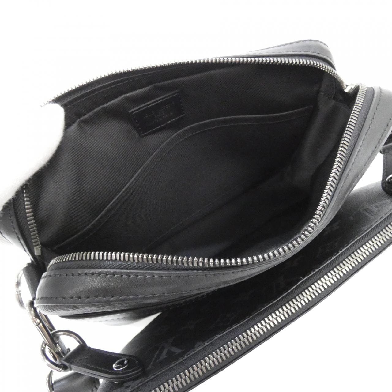 ルイヴィトン モノグラム エクリプス リバース トリオ メッセンジャー M69443 ショルダーバッグ