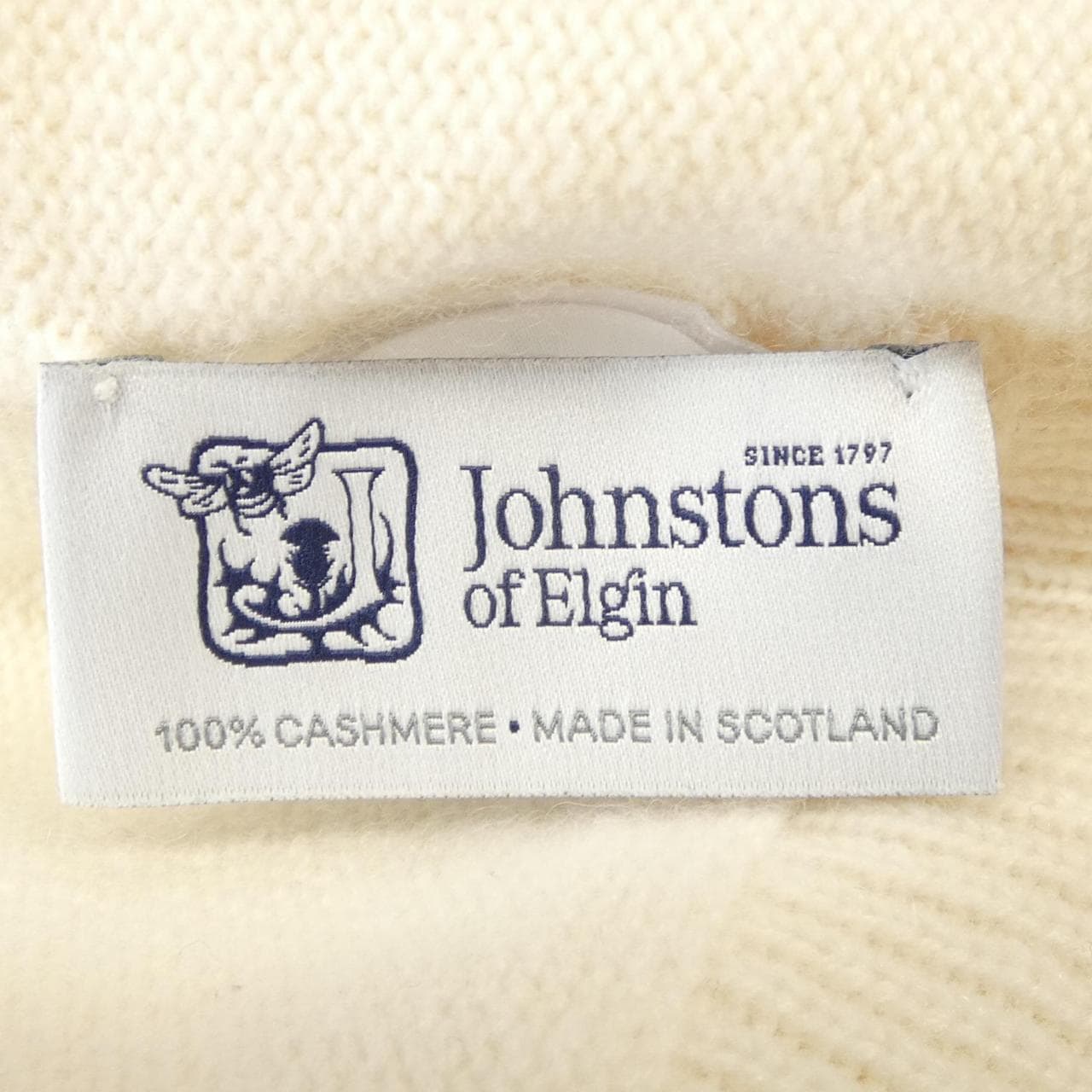 ジョンストンズ JOHNSTONS OF ELGIN ニット