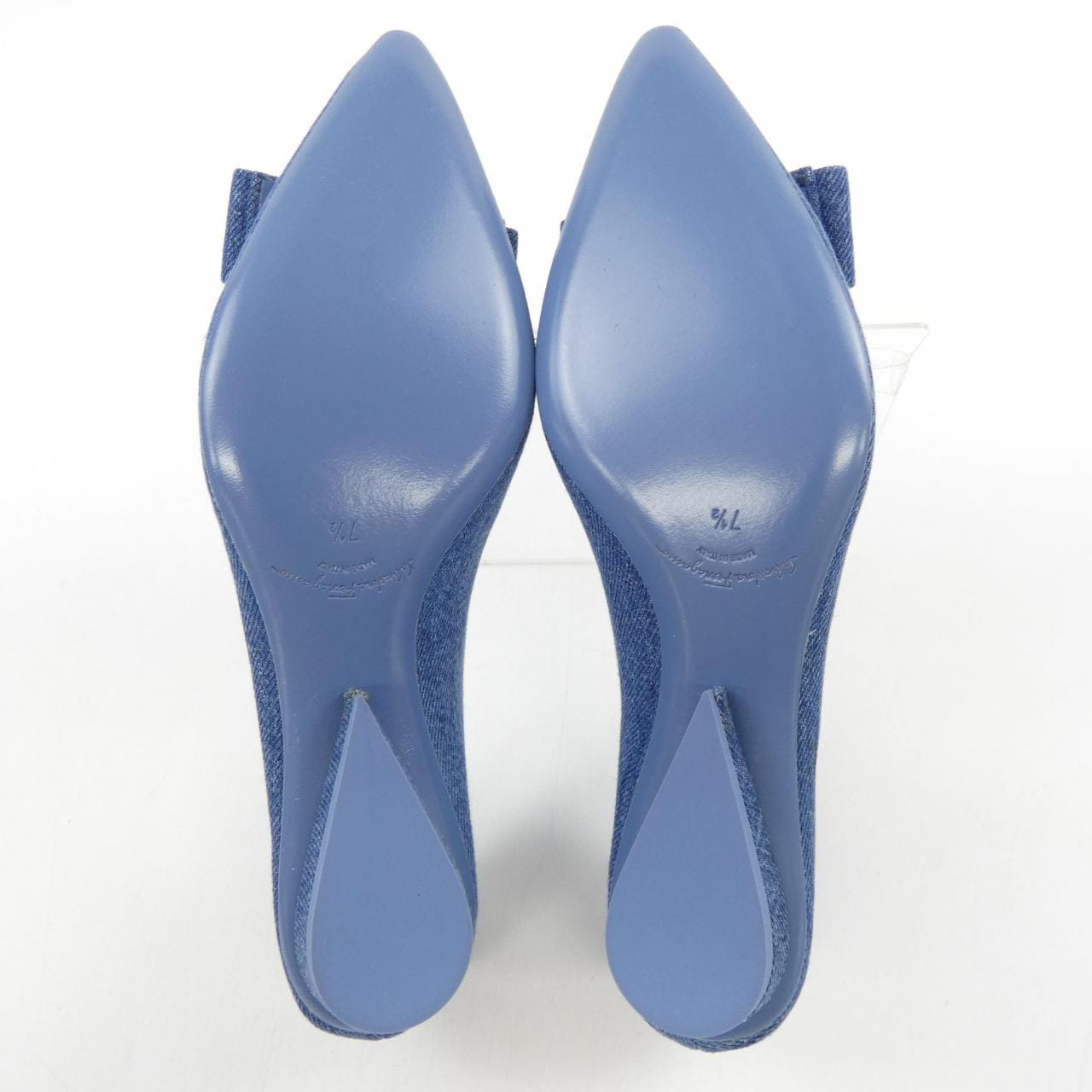 サルヴァトーレフェラガモ SALVATORE FERRAGAMO VIVA T パンプス