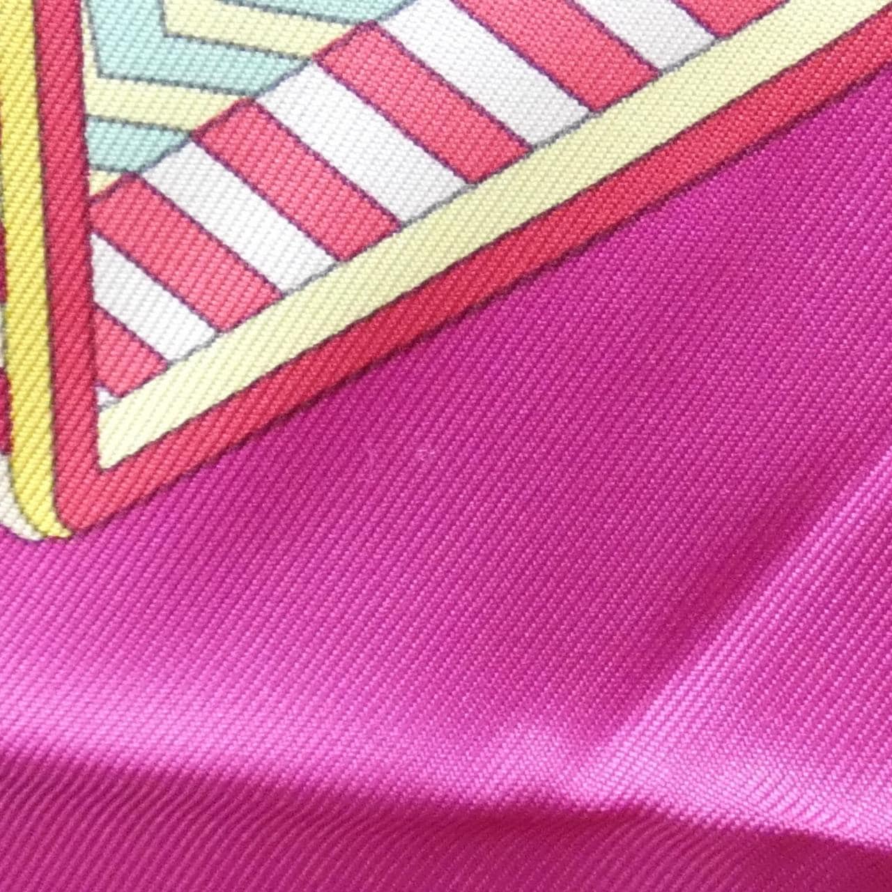 エルメス SANGLES EN ZIGZAG カレ スカーフ