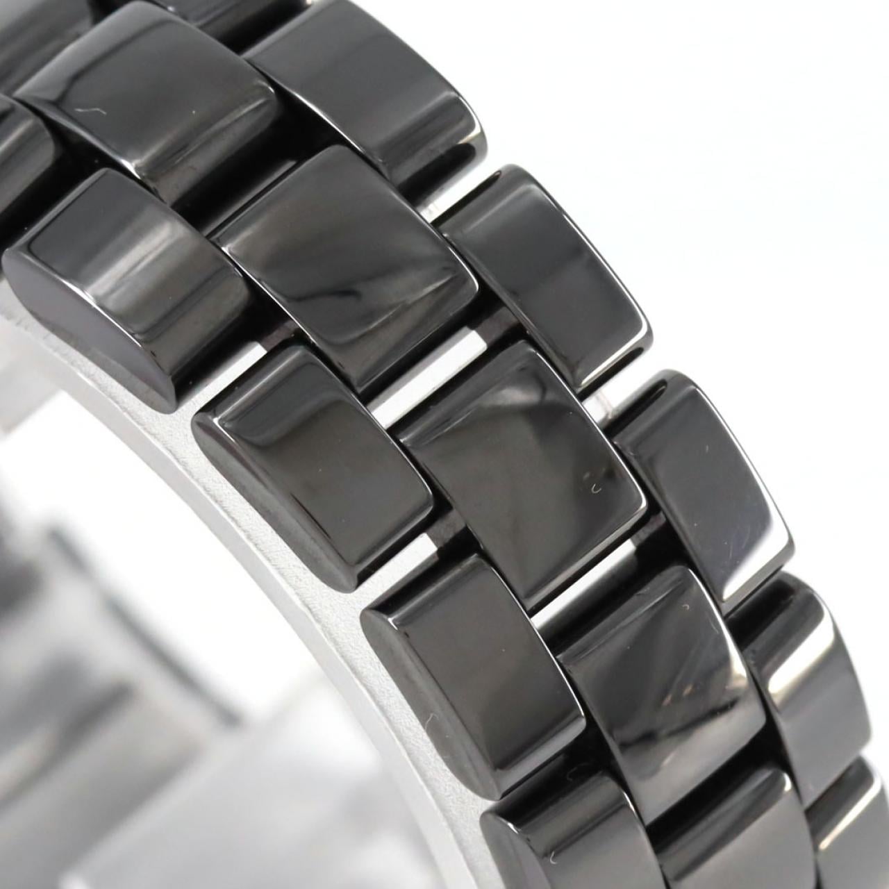 シャネル J12 33mmセラミック H0682 セラミック クォーツ