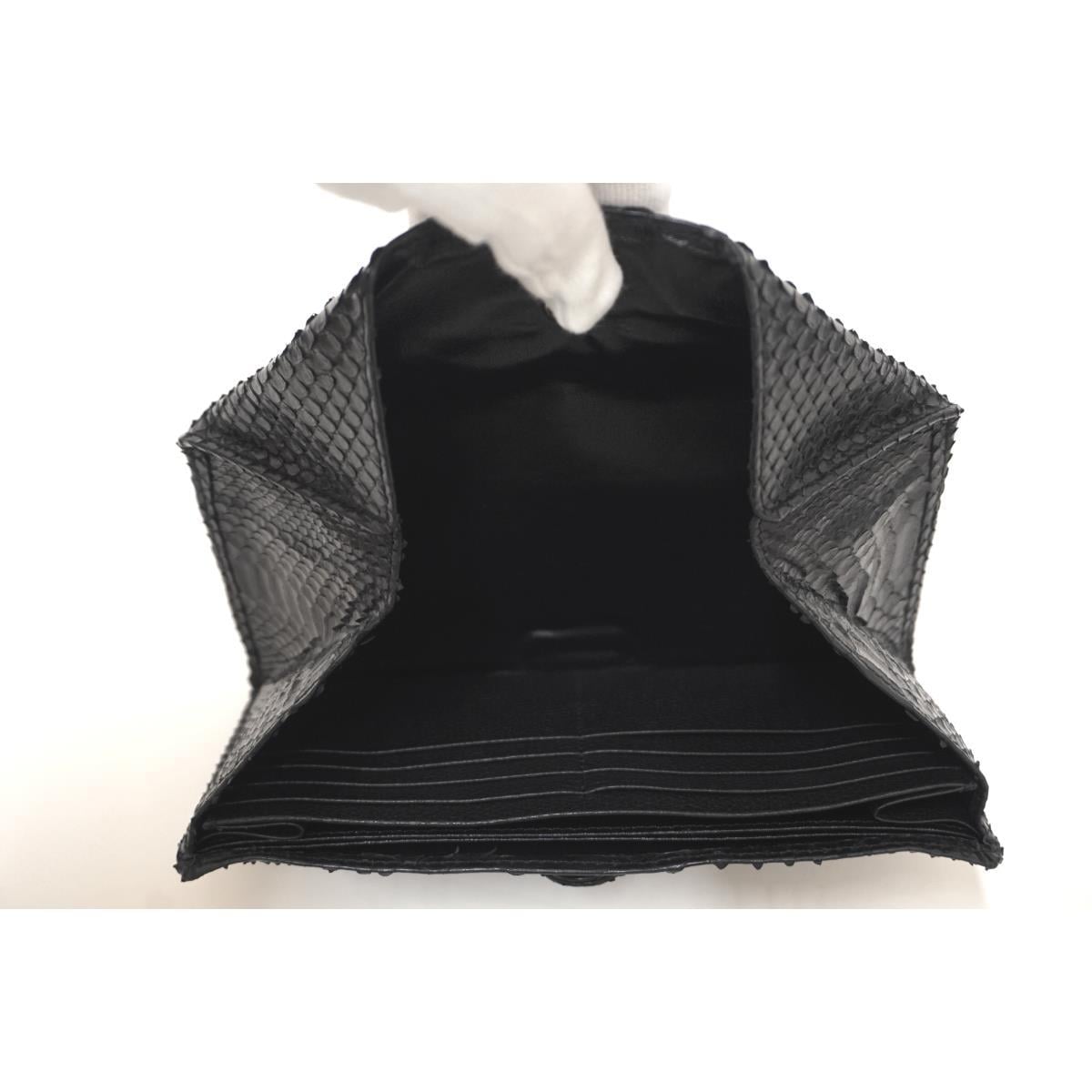 【新品】財布 パイソン