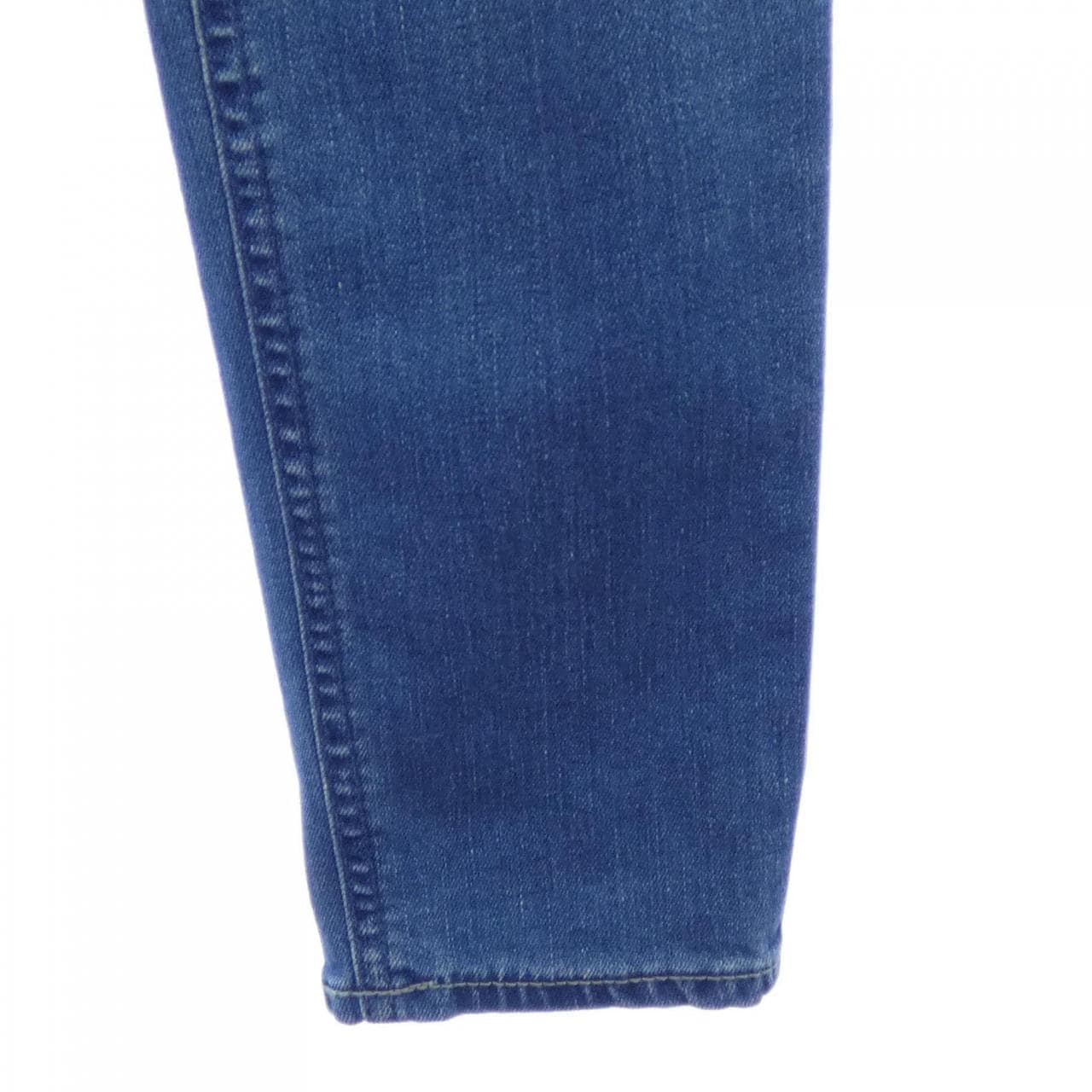 ヤヌーク YANUK ジーンズ