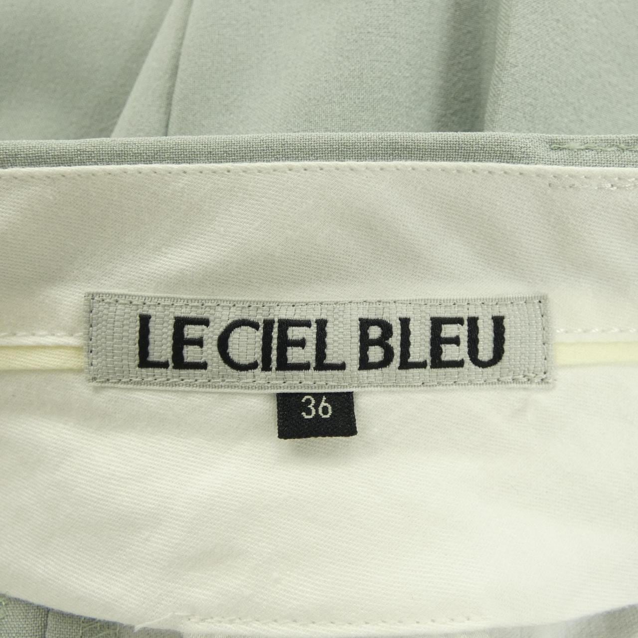 ルシェルブルー LE CIEL BLEU パンツ