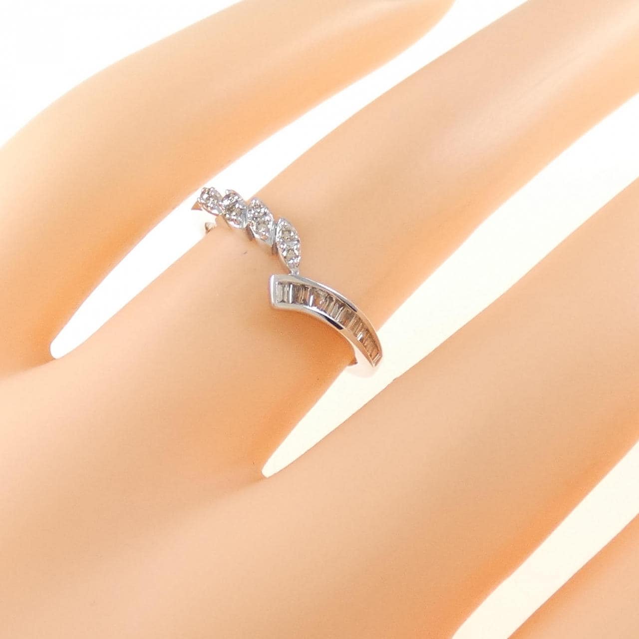 K18WG ダイヤモンド リング 0.15CT