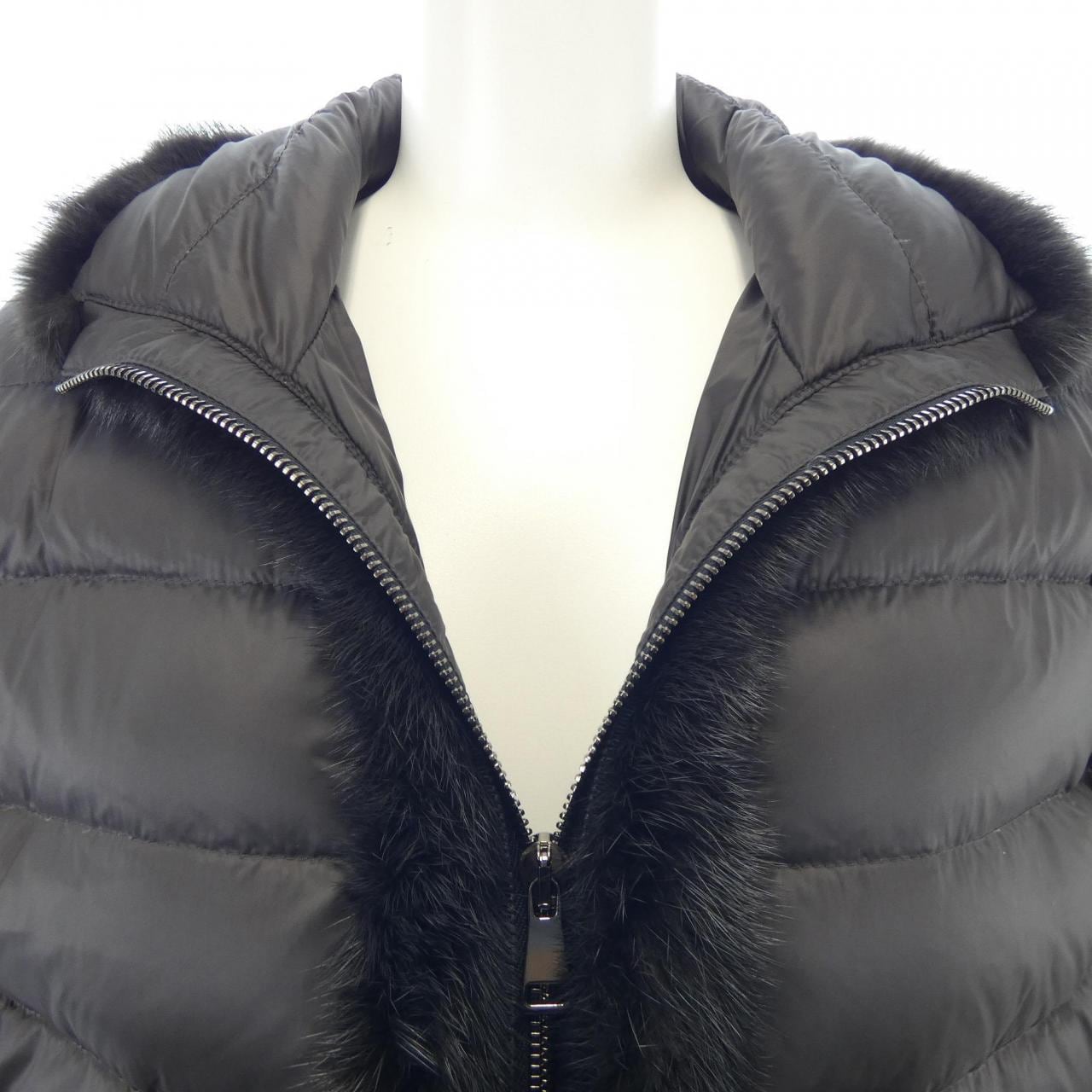 MONCLER MONCLER Down Jacket