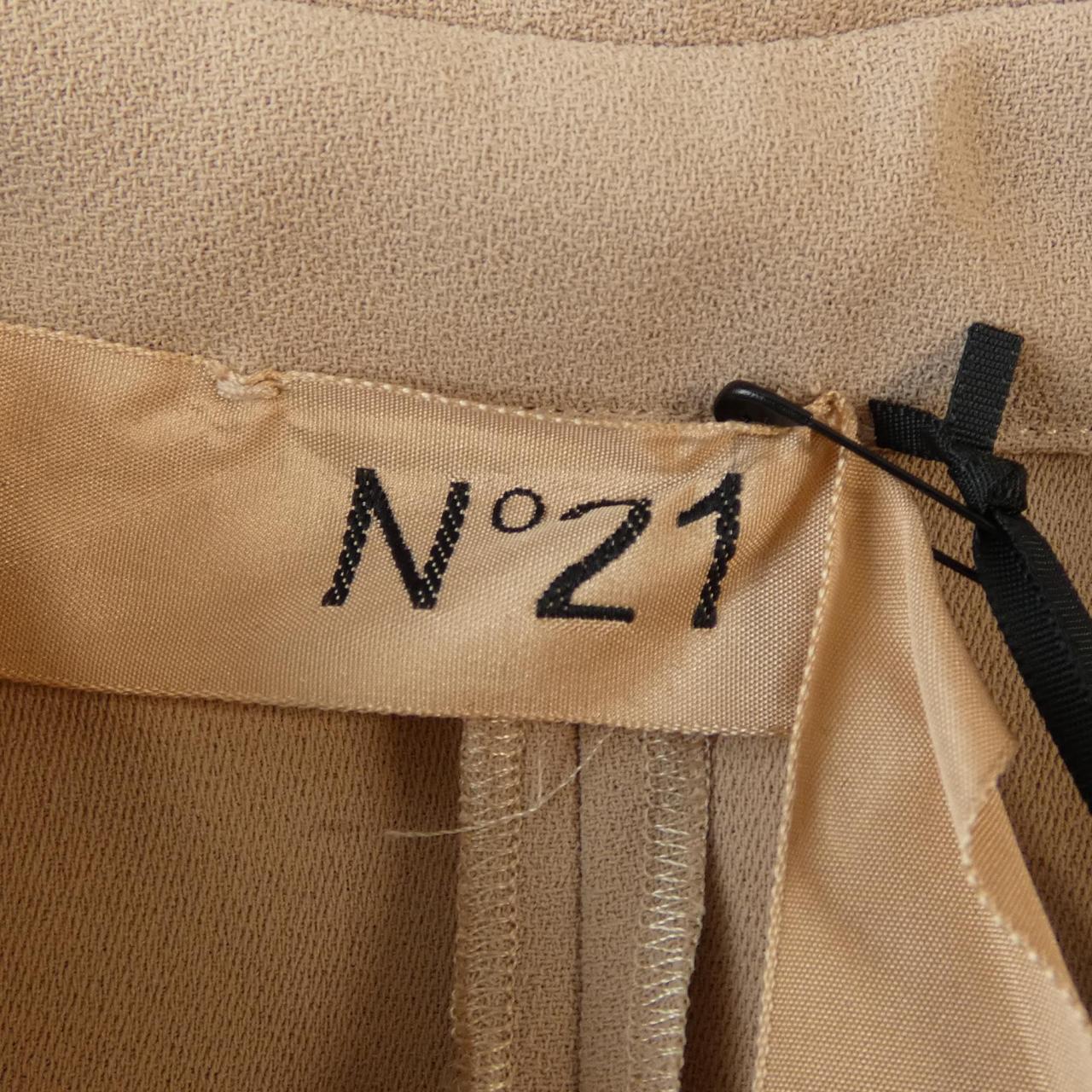 ヌメロヴェントゥーノ N°21 P24IN2M H0125159 ワンピース