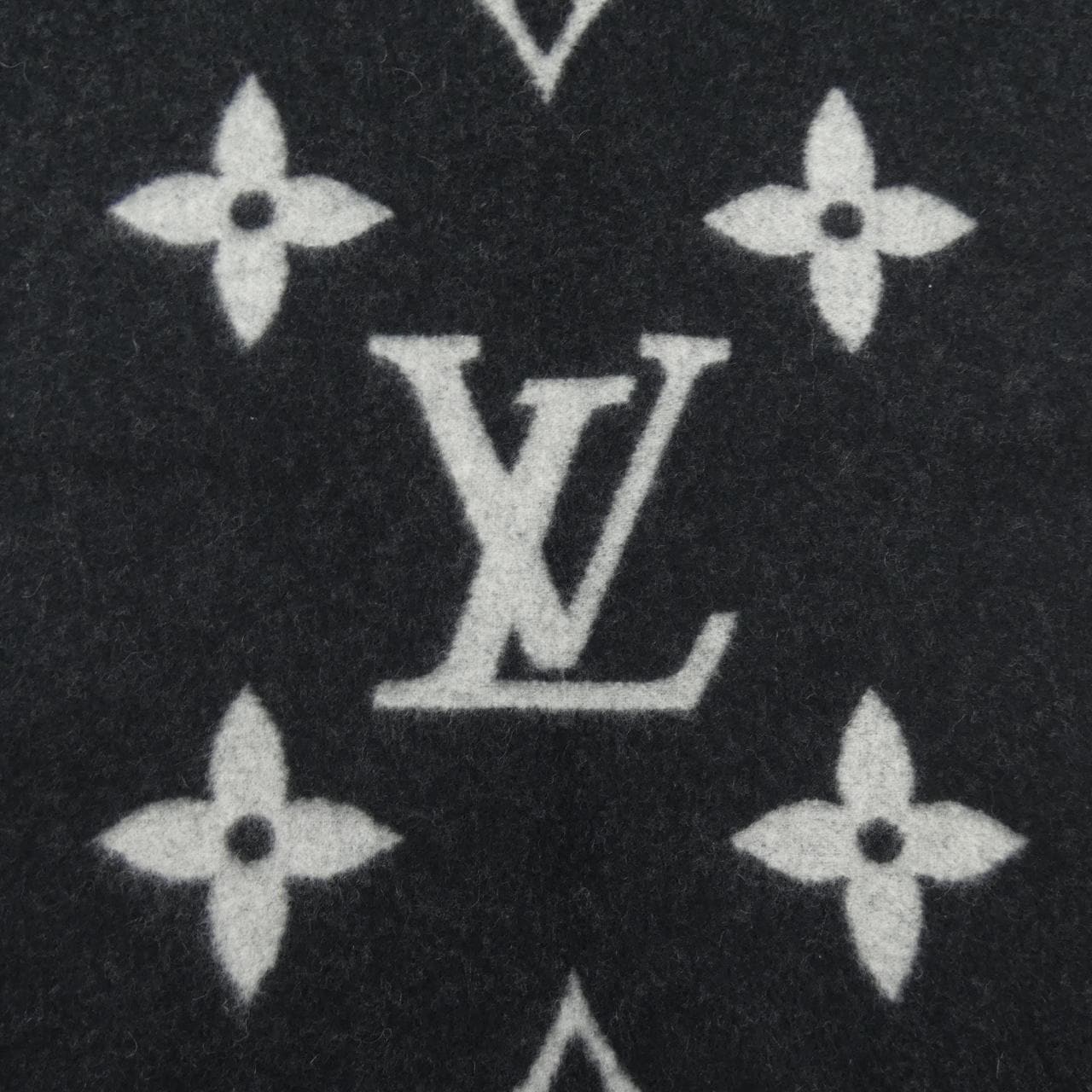 ルイヴィトン LOUIS VUITTON レイキャビック M71040 MUFFLER