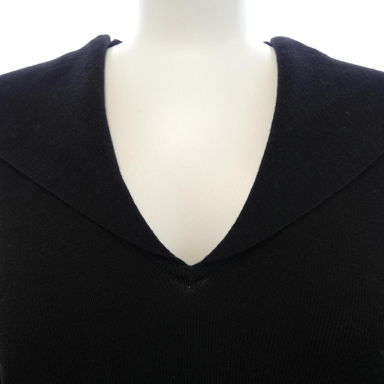 【ヴィンテージ】シャネル CHANEL P29674K00201 06A パーカー