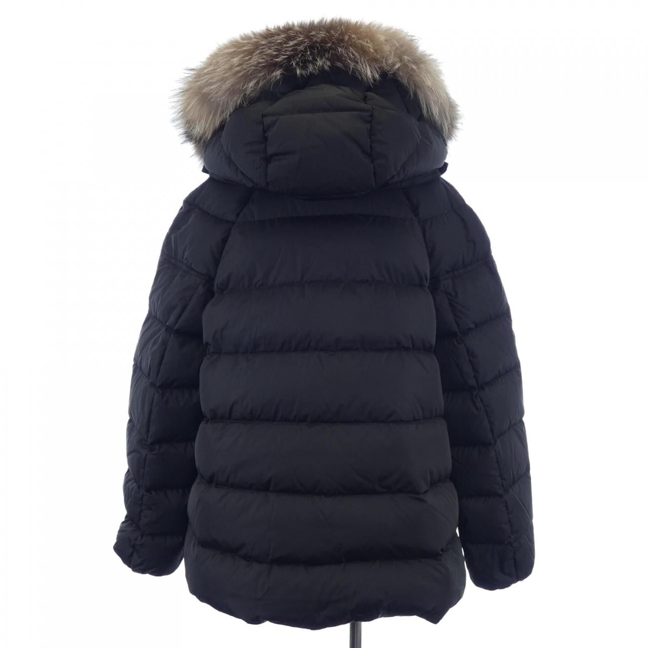 モンクレール MONCLER ダウンジャケット