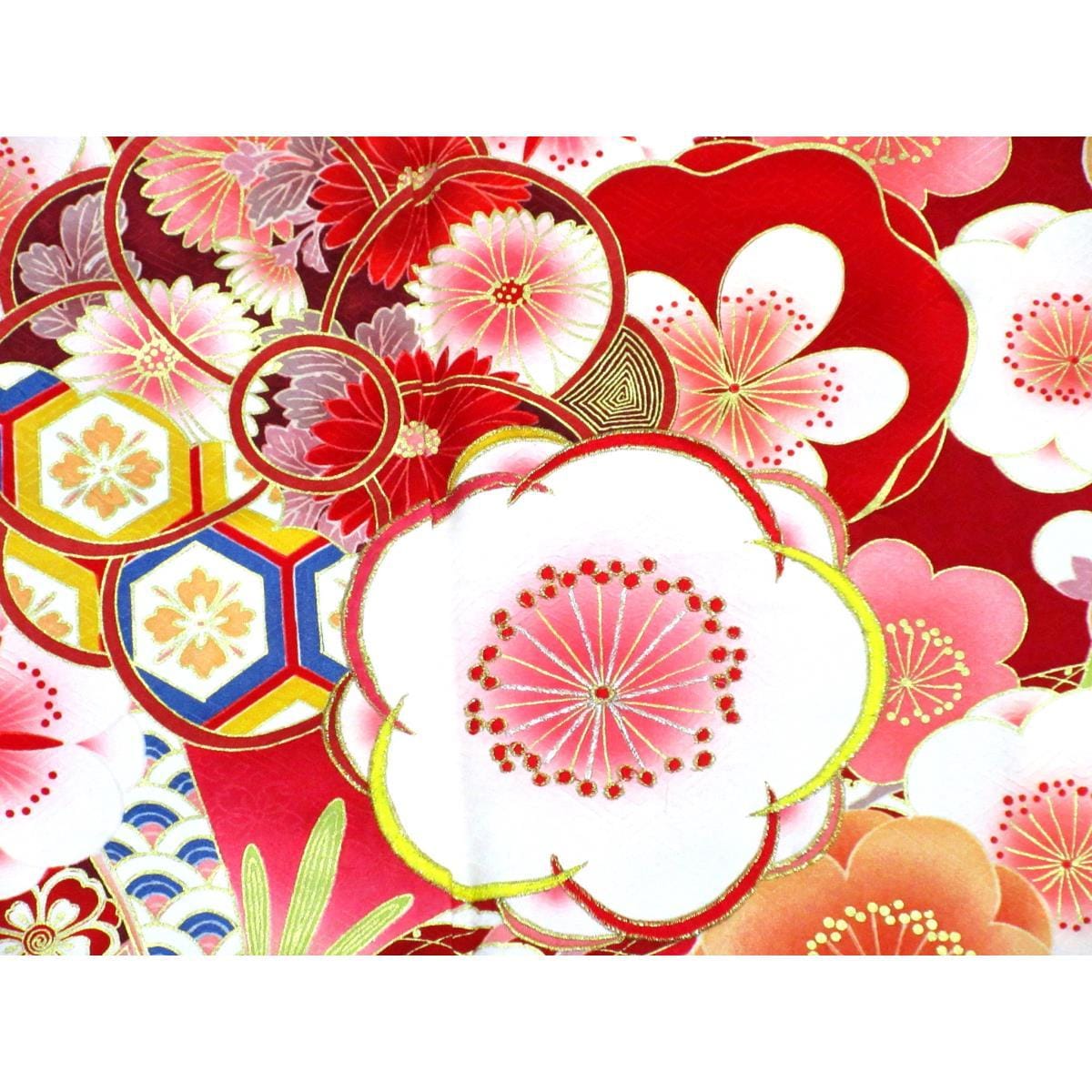 振袖　友禅金彩加工　刺繍入り