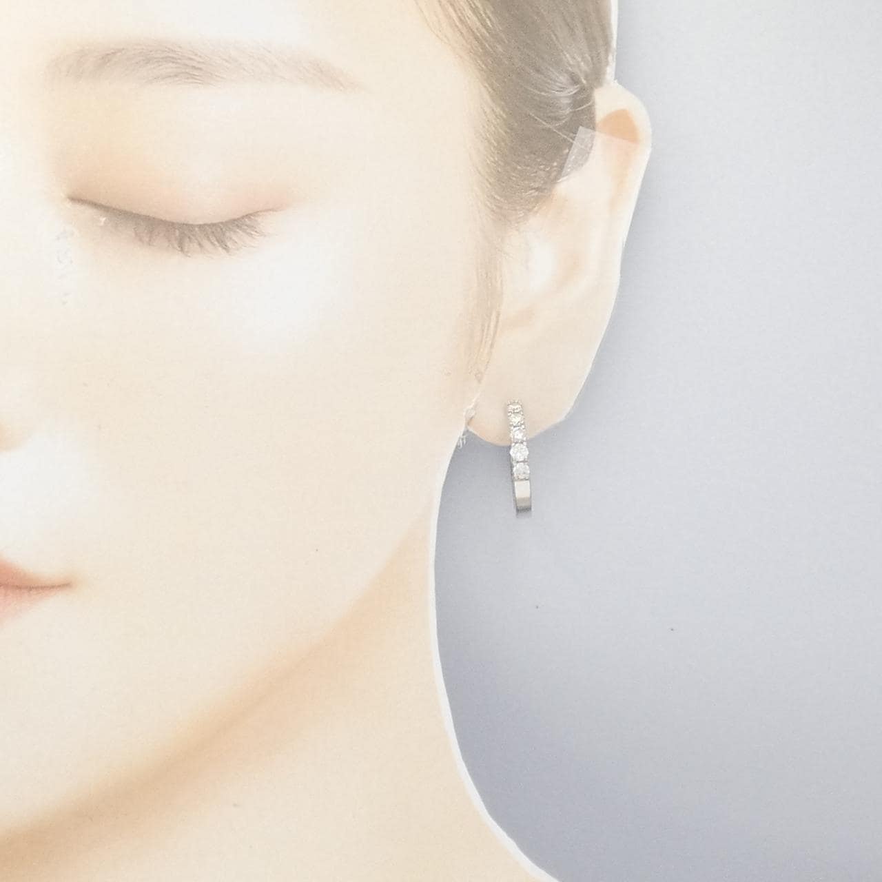 K18WG ダイヤモンド ピアス 2.04CT