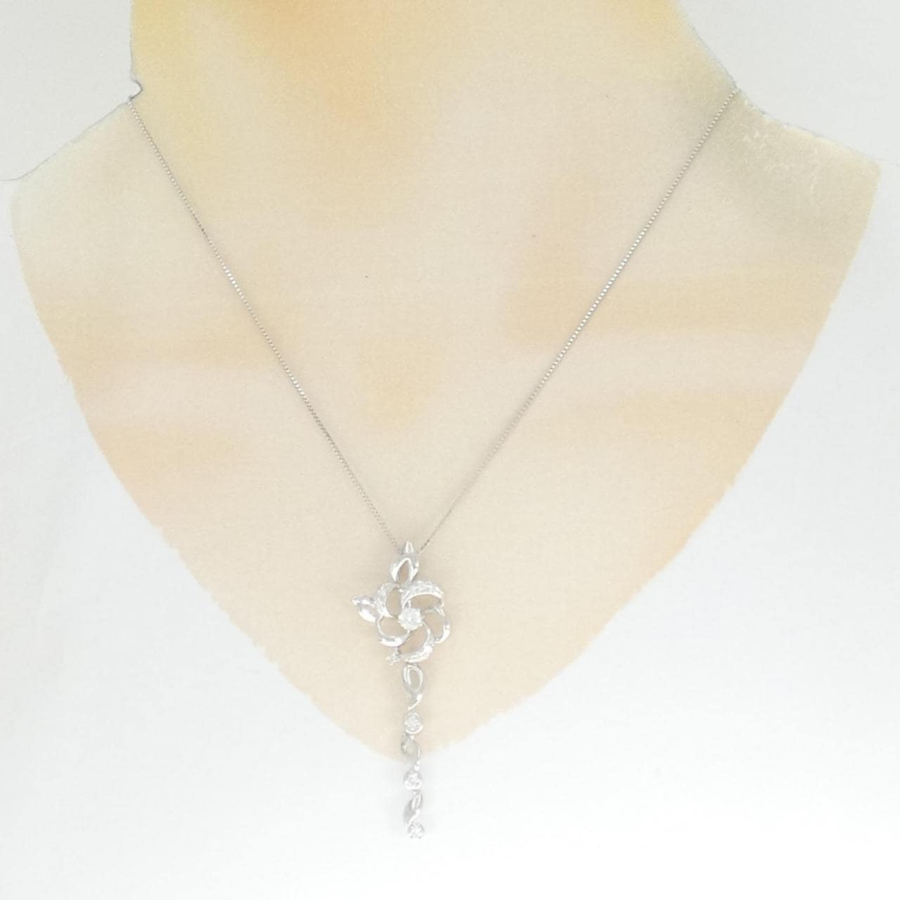 タサキ ダイヤモンド ネックレス 0.23CT