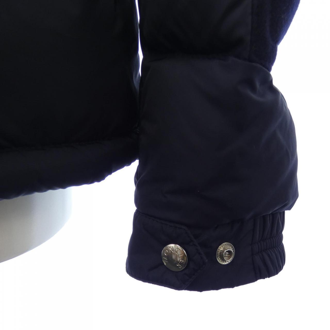 モンクレール MONCLER ダウンジャケット