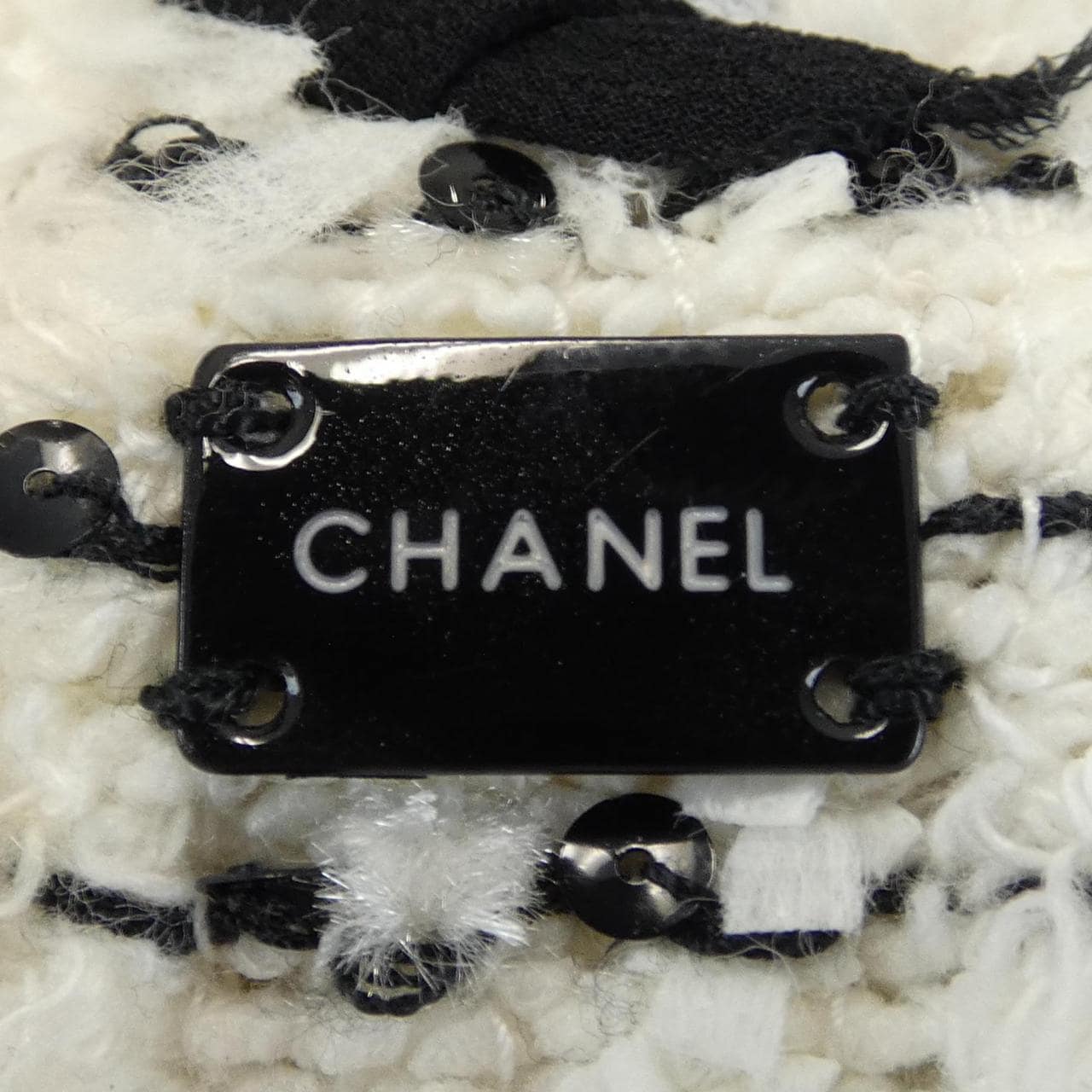 【ヴィンテージ】シャネル CHANEL P25414W03520 05P ノーカラージャケット
