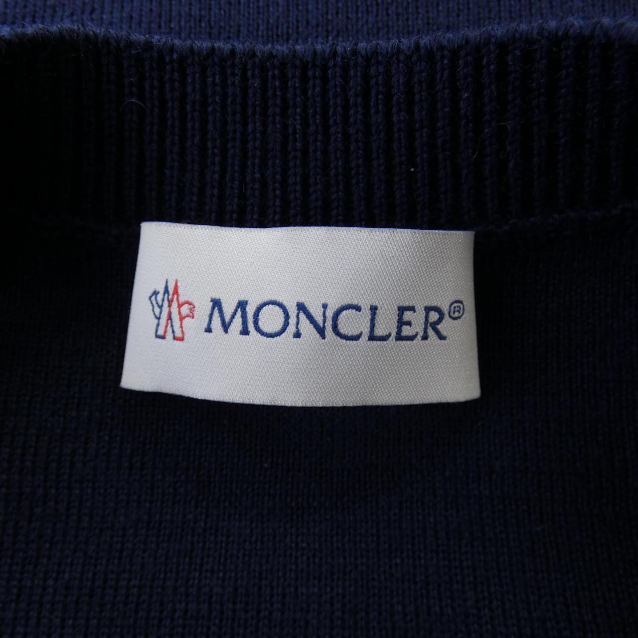 モンクレール MONCLER ダウンジャケット