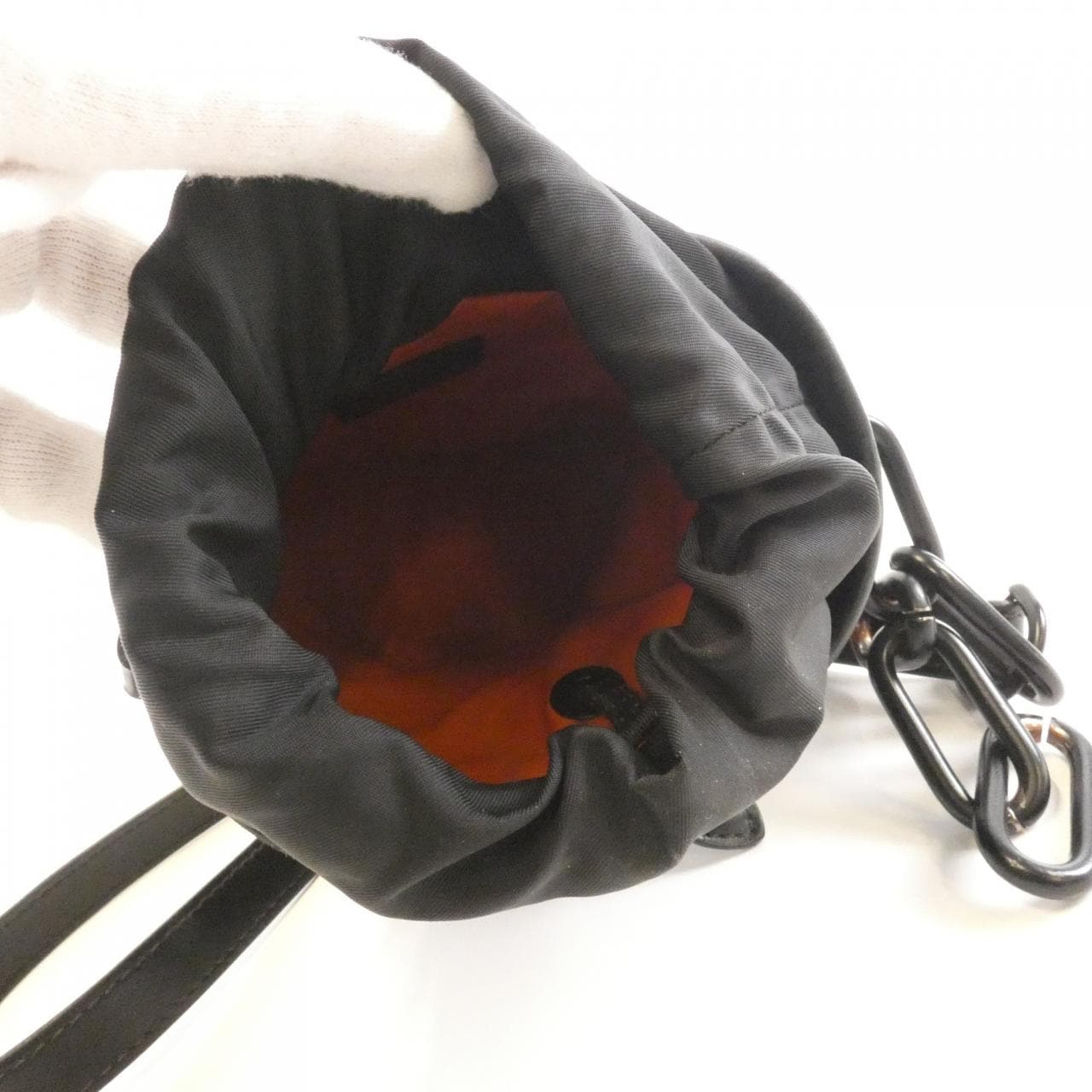 LOUIS VUITTON Monogram Shadow Chalk Nano 包 M44628 单肩包