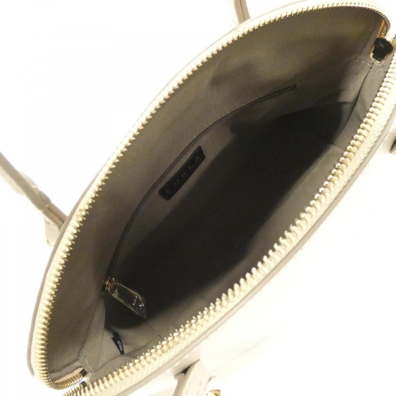 【新品】フルラ PIPER WB01285 バッグ