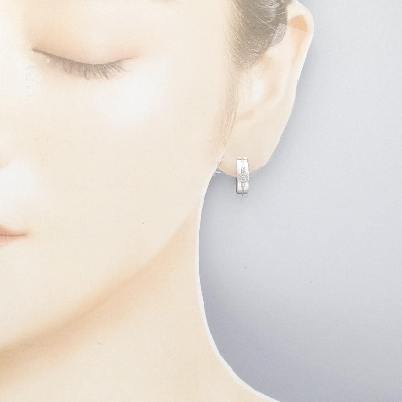 K18WG クロス ダイヤモンド ピアス 0.2CT