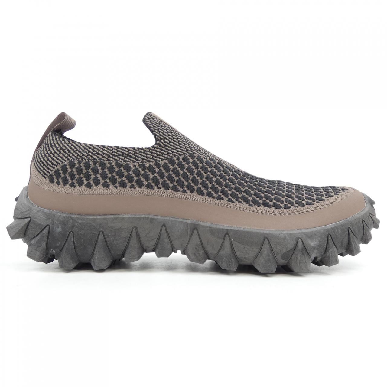 サロモン SALOMON スニーカー