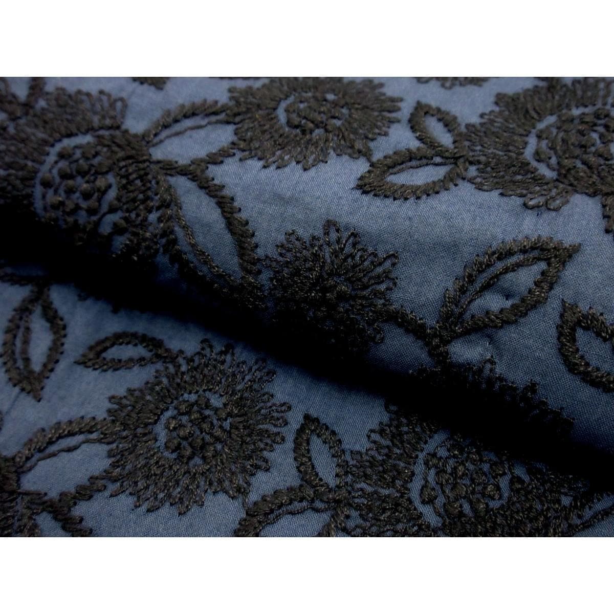 単衣　ＫＩＭＯＮＯ　ＭＯＤＥＲＮ　刺繍加工　バチ衿