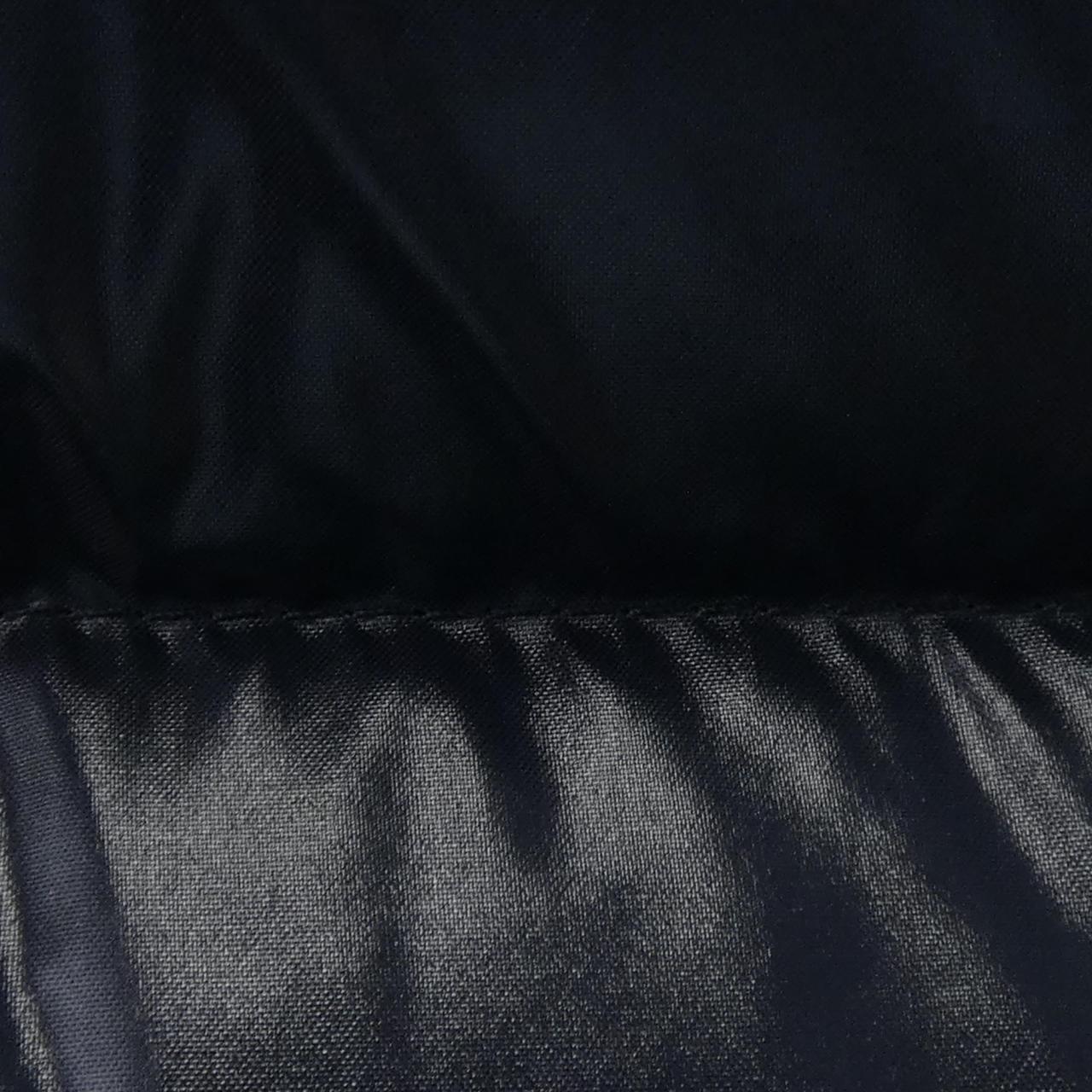 モンクレール MONCLER ダウンジャケット