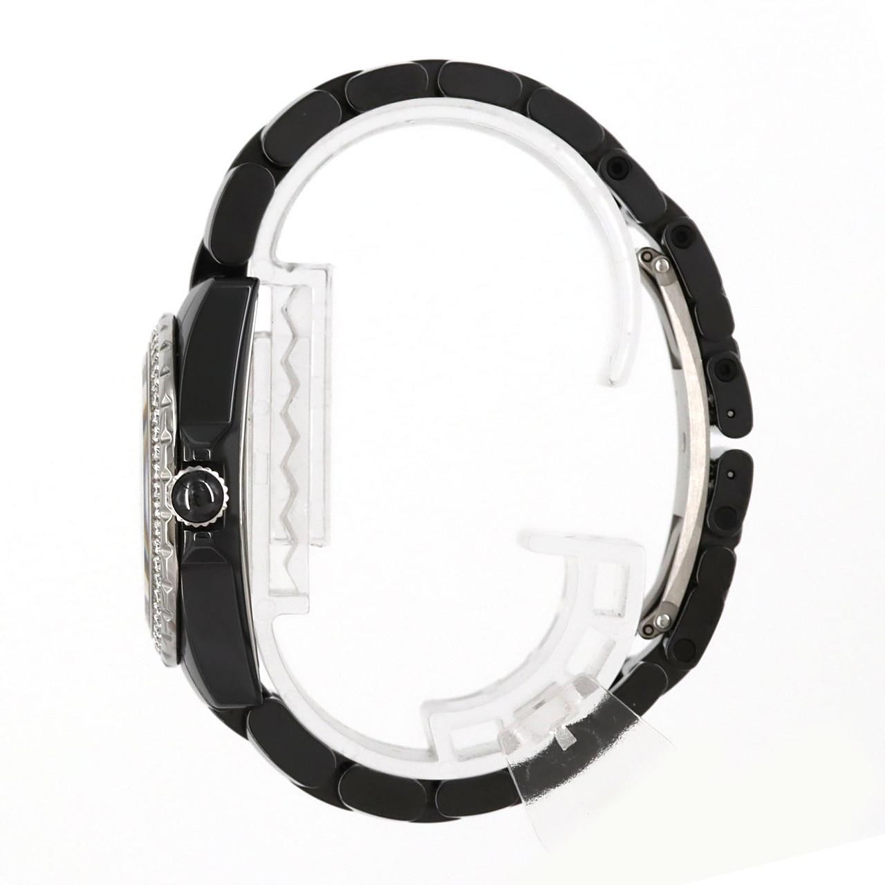 シャネル J12 33mmセラミック/D･8P H3108 セラミック クォーツ