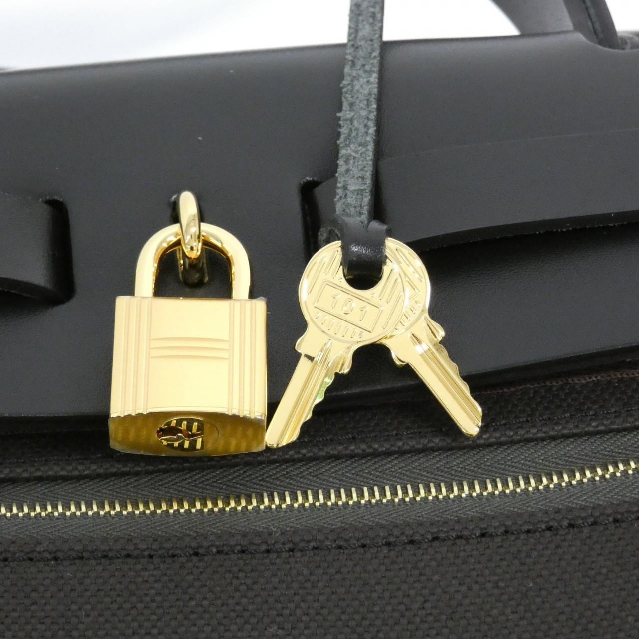 【未使用品】エルメス エールバッグ ジップ ポケット PM 087943CC バッグ