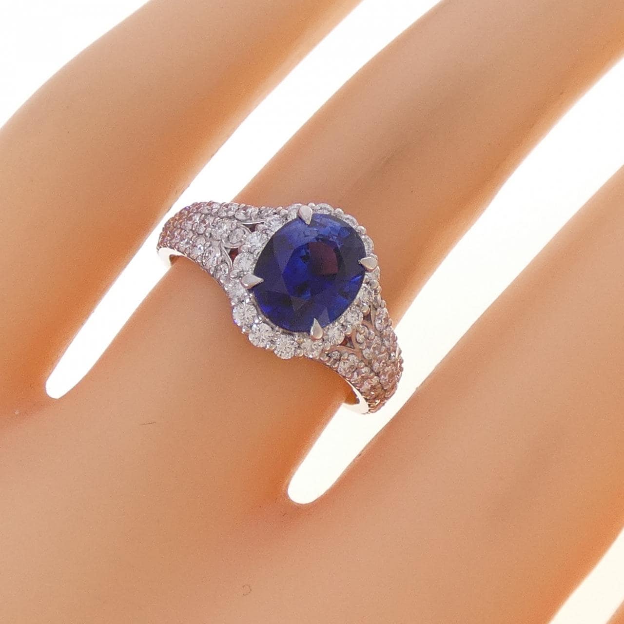 PT900 サファイヤ リング 2.07CT