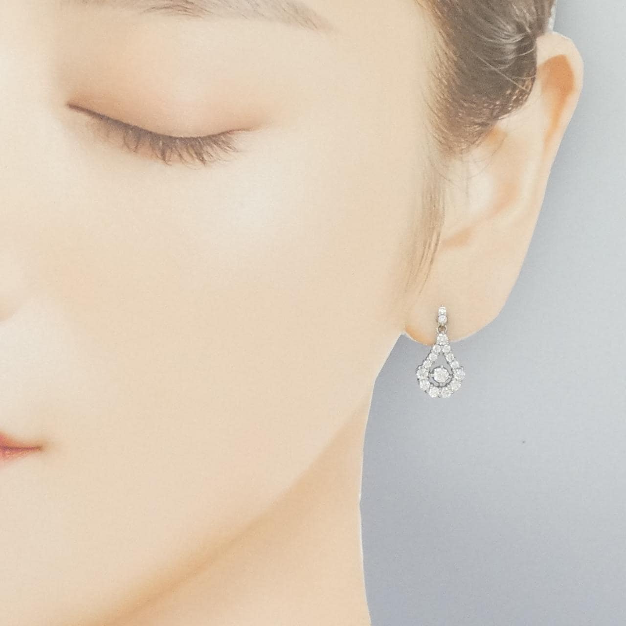 PT900 ダイヤモンド ピアス 1.00CT