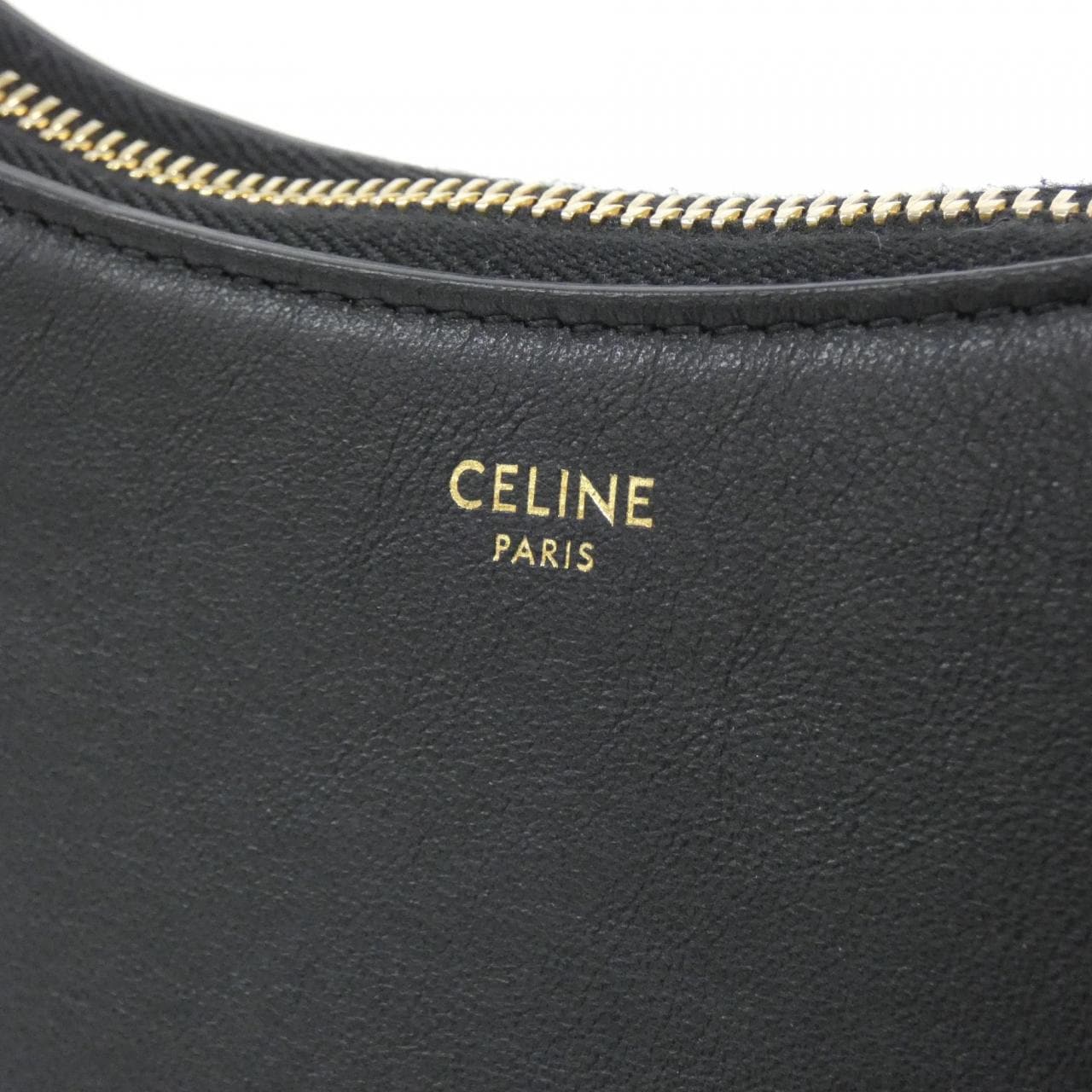 セリーヌ ミディアム アヴァ ストラップ 196923DK6 ショルダーバッグ