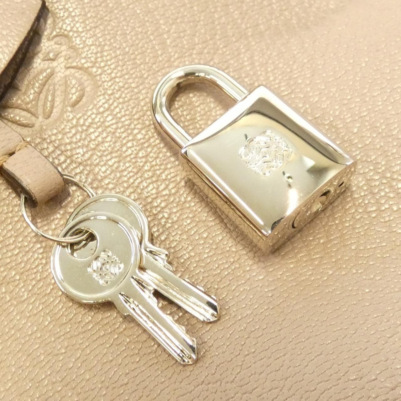 ロエベ アマソナ 28cm 352 35 A03 バッグ