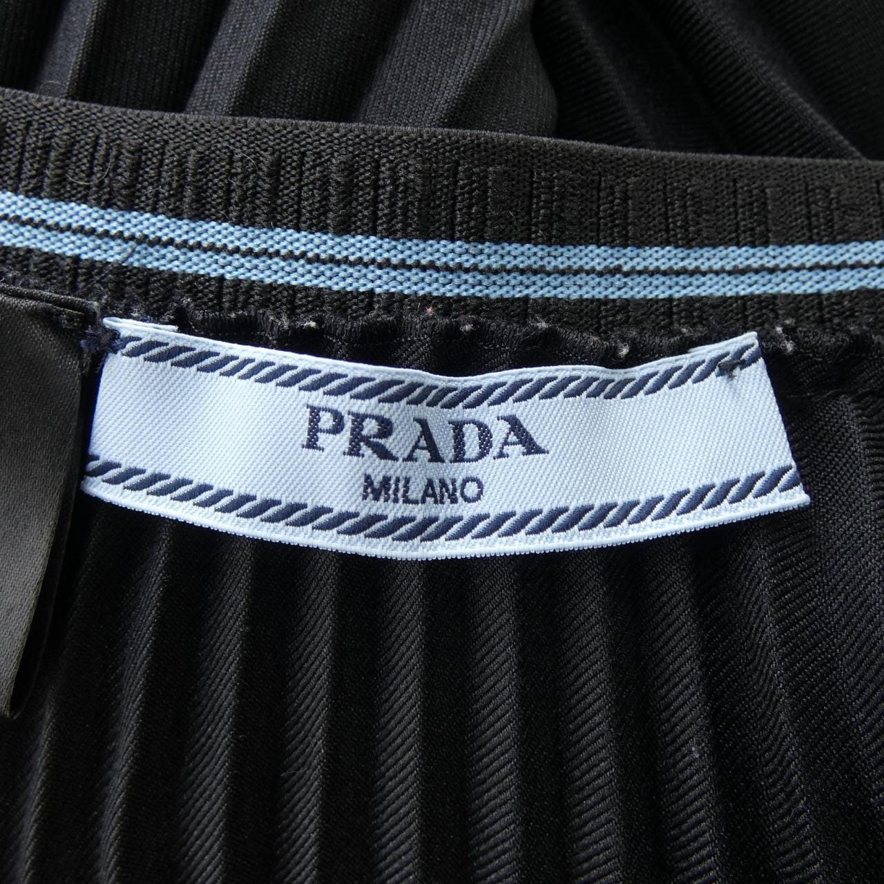 プラダ PRADA P199N S182 1R08 スカート