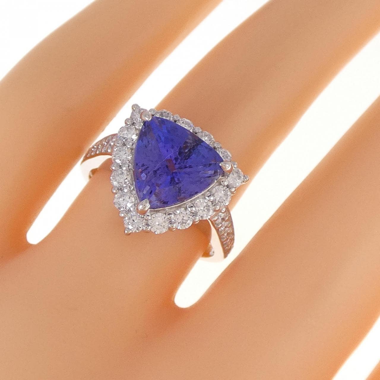 PT Tanzanite Ring 3.90CT