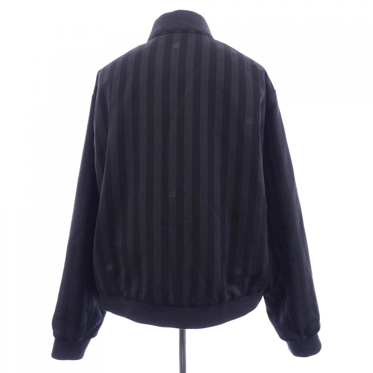 ルイヴィトン LOUIS VUITTON リバーシブルトラッカージャケット HNB15EGC6 ジャケット