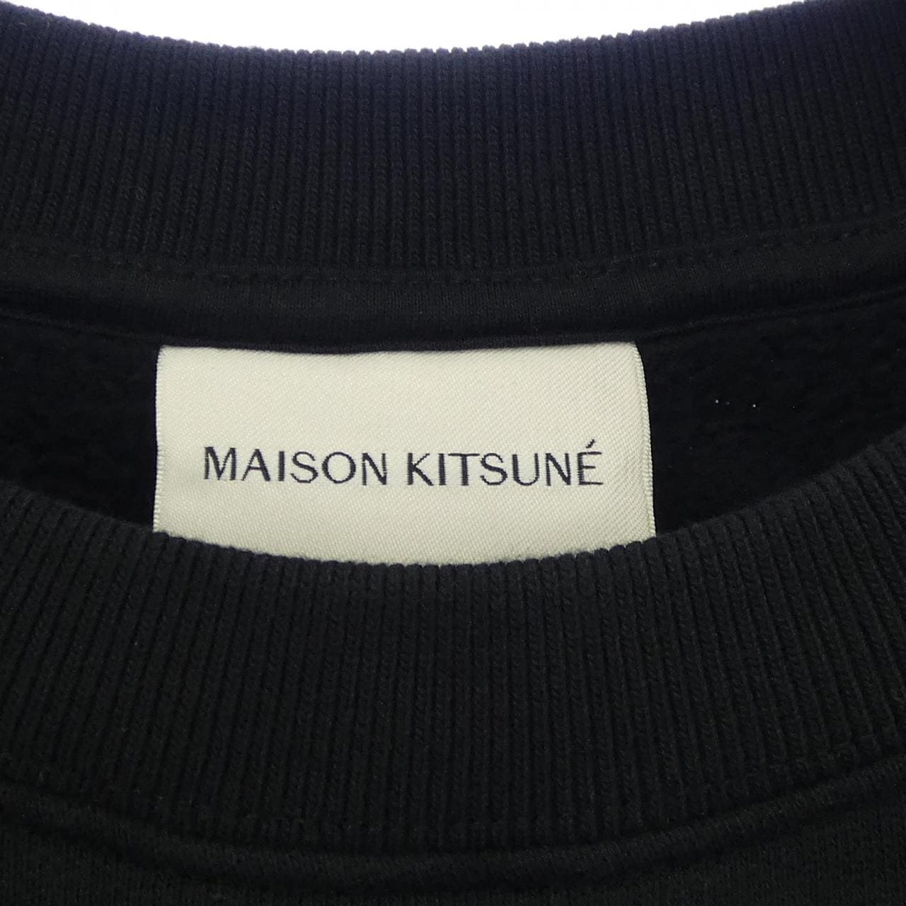 メゾンキツネ MAISON KITSUNE MM00313KM0307 スウェット